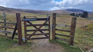 Easy to open gated access